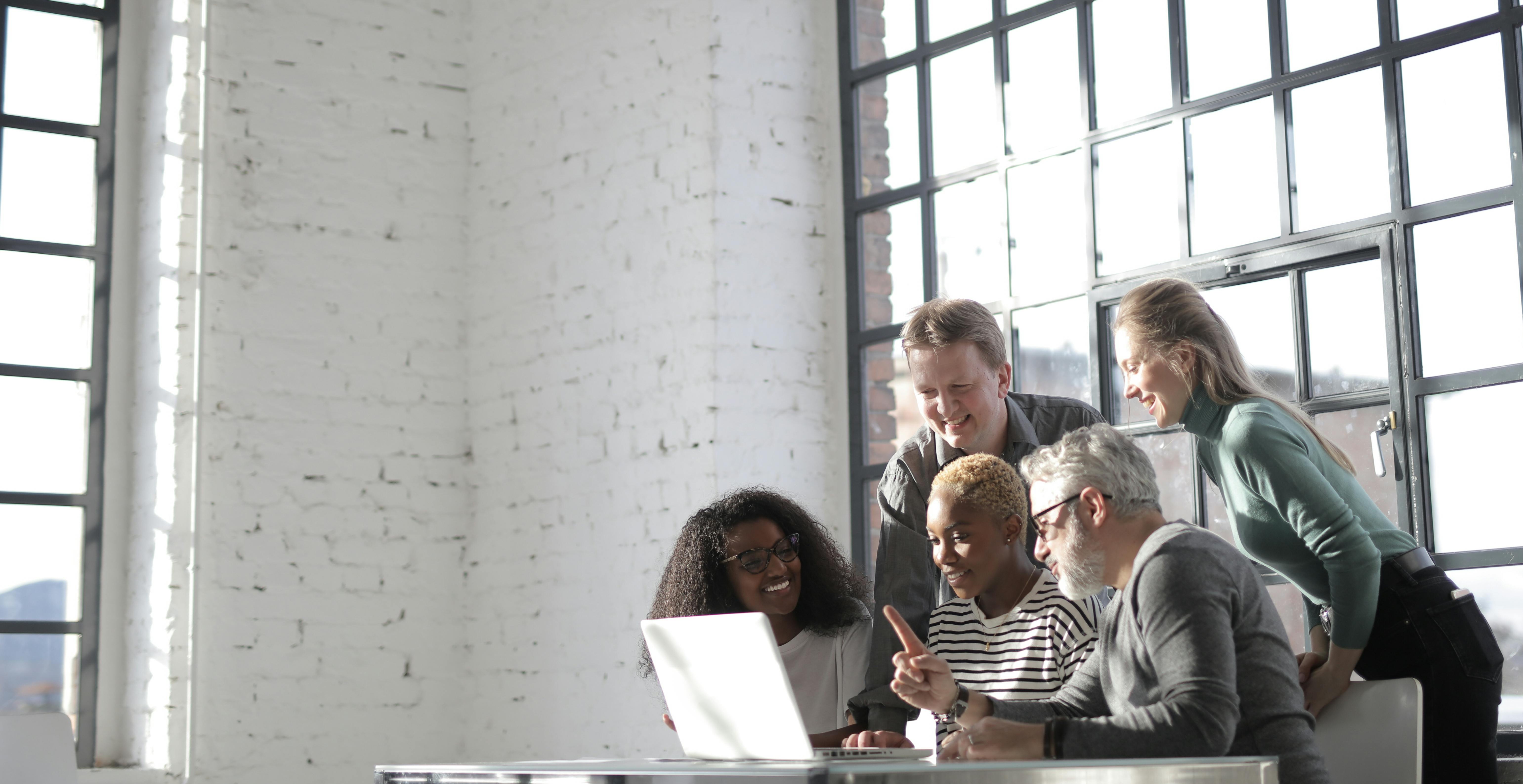 AI in Your Job Search: How to Use It (Without Sounding Like a Robot)